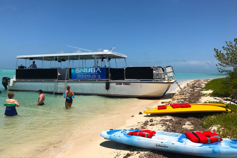 Sandbar trip with the "Good Times" boat tour